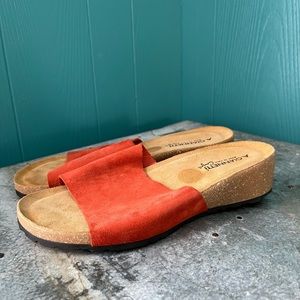 A. GIANNETTI Made in Italy suede leather red Slide Sandals Womens size 10